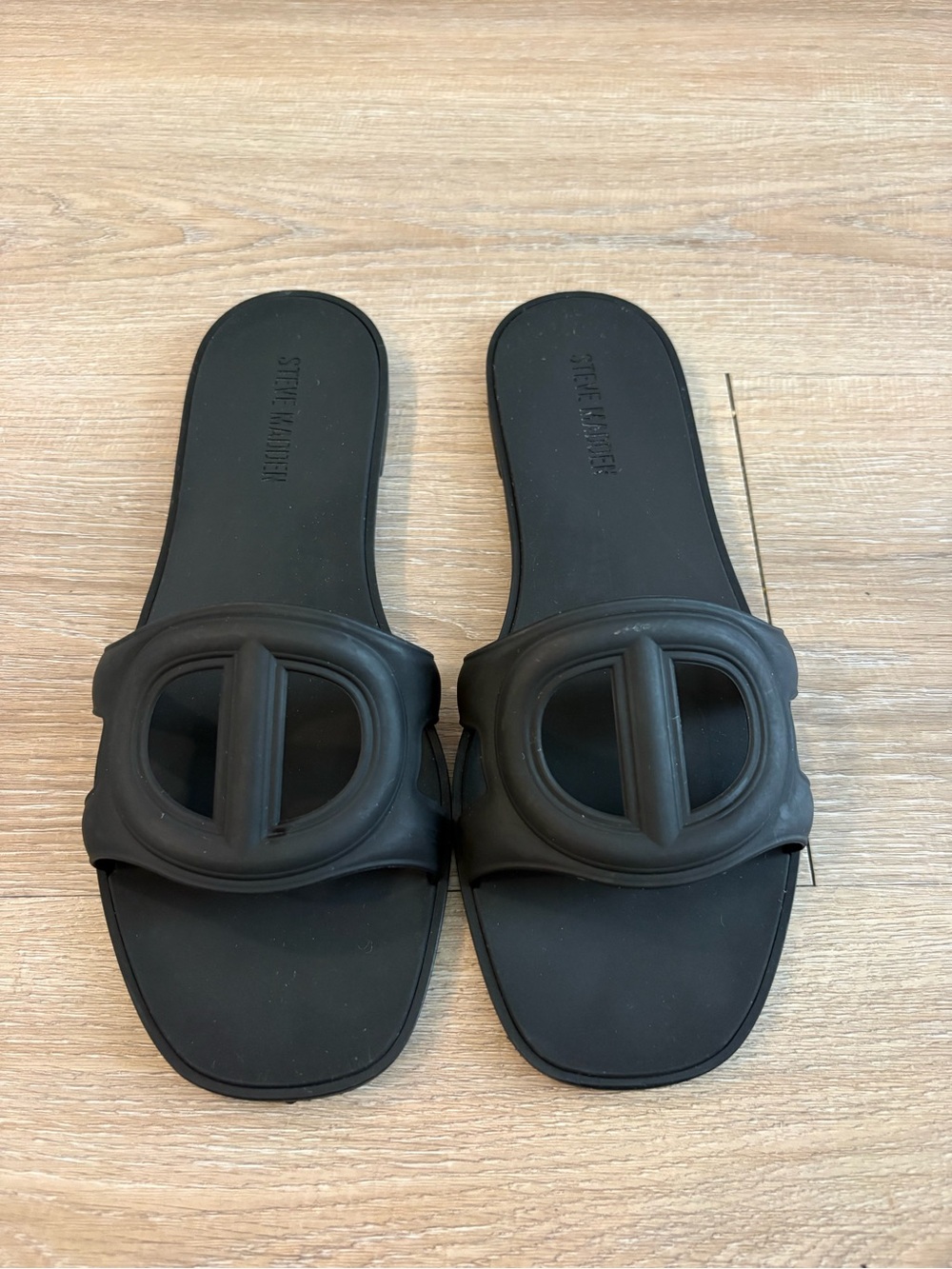 Steve Madden Black Sculpted Slide Sandals